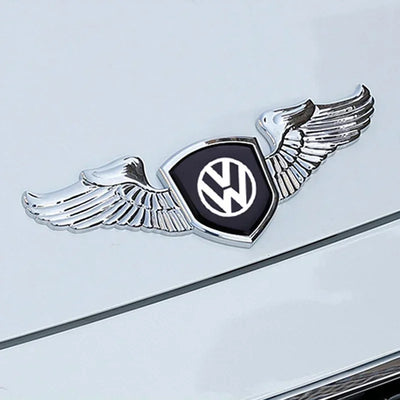Emblème de Capot Chromé Volkswagen Golf Polo Passat - vue rapprochée - Becquet Voiture