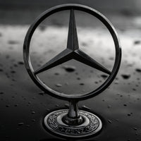 Emblème Étoile Capot Mercedes Benz W204 W205 W220 Noir Chrome - vue de profil - Becquet Voiture