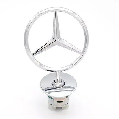 Emblème Étoile Capot Mercedes Benz W204 W205 W220 Noir Chrome - vue de trois-quarts - Becquet Voiture