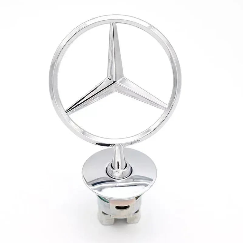 Emblème Étoile Capot Mercedes Benz W204 W205 W220 Noir Chrome - vue de trois-quarts - Becquet Voiture