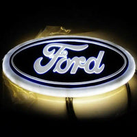 Emblème Ford LED Lumineux 4D pour F150 et Focus - vue de trois-quarts - Becquet Voiture