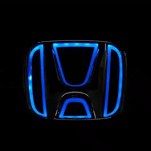 Honda LED Multicolored Taillight Emblem - fitted on vehicle - Becquet Voiture