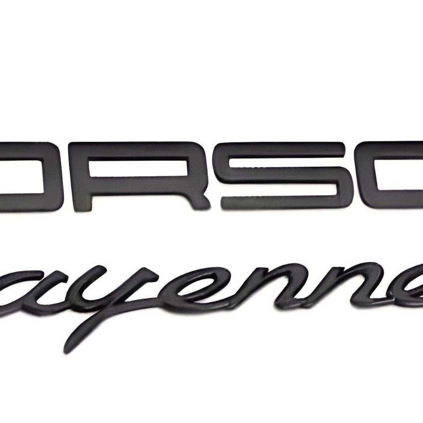 Emblème Logo Porsche Cayenne 911 Multi-Finitions - vue de face - Becquet Voiture