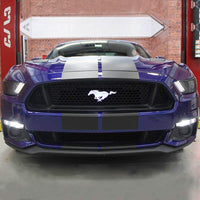Beleuchtetes Mustang-Emblem, verchromt, 205 mm, Kühlergrill - Vorderansicht - Becquet Voiture