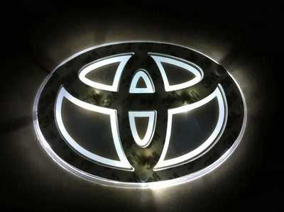 Emblème Toyota Lumineux LED pour RAV4, Highlander, Yaris - installé sur véhicule - Becquet Voiture