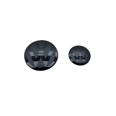 Emblèmes Avant et Arrière Noirs Logos VW Passat B8 - vue de trois-quarts - Becquet Voiture