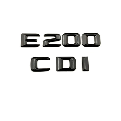 Emblèmes coffre noirs Mercedes Classe E badges arrière - vue arrière - Becquet Voiture