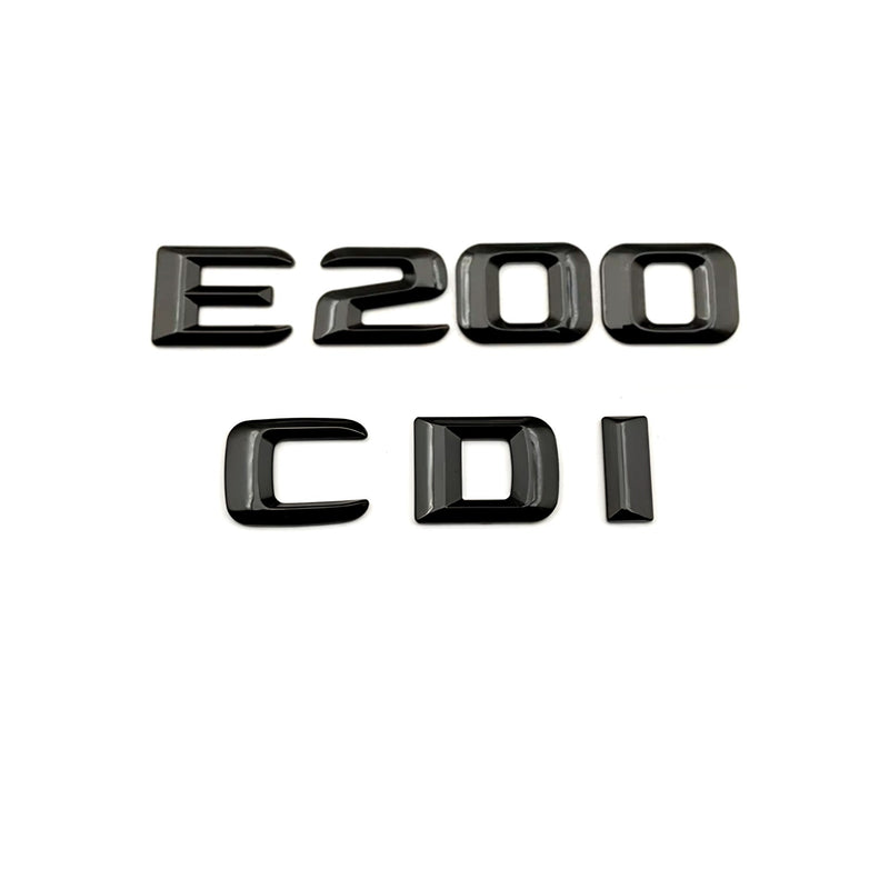 Emblèmes coffre noirs Mercedes Classe E badges arrière - vue arrière - Becquet Voiture