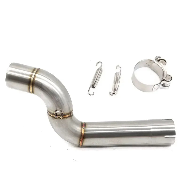 Embout d'Échappement BMW F900 F900XR F900R - détail du montage - Becquet Voiture