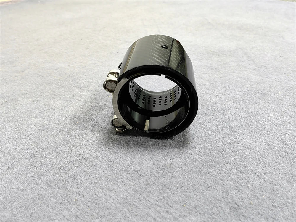Embout d'Échappement Carbone Noir Brillant BMW M F20 F22 F32 - vue de face - Becquet Voiture