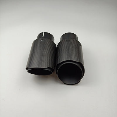 Embout d'Échappement Nissan GT-R R35 Noir Mat Inox - vue arrière - Becquet Voiture