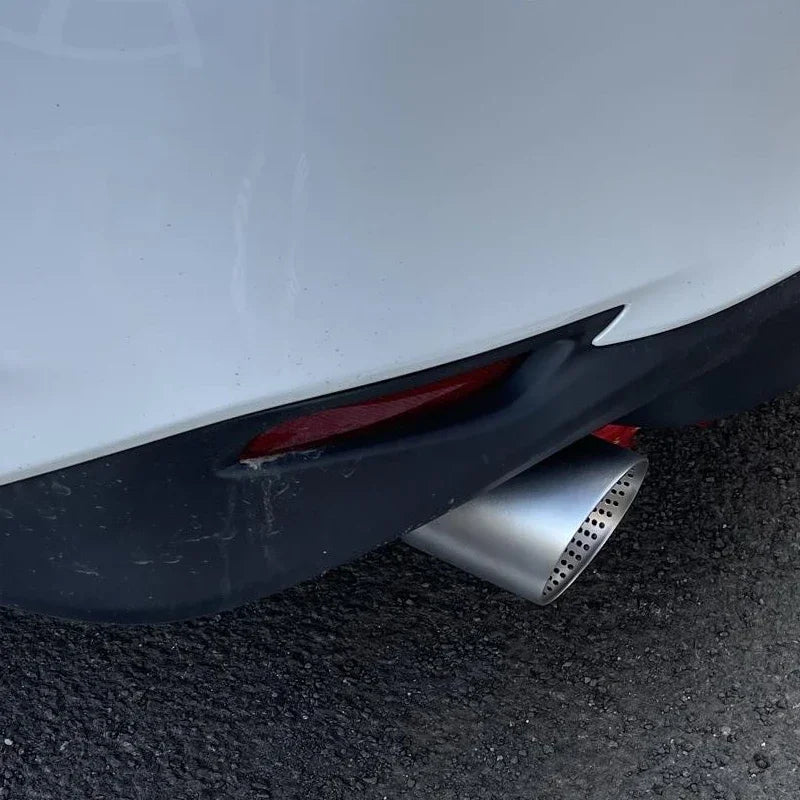 Embout d'Échappement Universel Volkswagen Golf 7 GTI - installé sur véhicule - Becquet Voiture