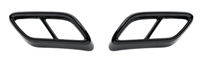 Embout échappement noir VW Golf 8 R-Line - vue de trois-quarts - Becquet Voiture