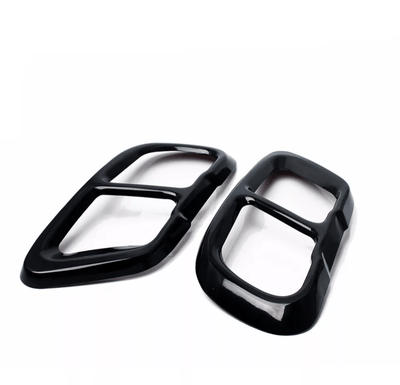 Embouts échappement noirs BMW X5 X6 X7 type M - détail du montage - Becquet Voiture