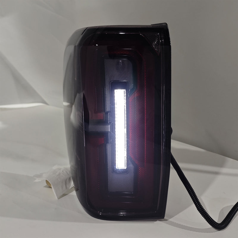Ensemble de Feux Arrière LED Gauche Droit Ford Ranger 2022+ - en situation - Becquet Voiture