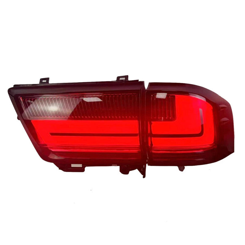Ensemble de Feux Arrière LED Gauche et Droit pour Toyota Land Cruiser LC300 2021-2023 - vue de profil 2 - Becquet Voiture