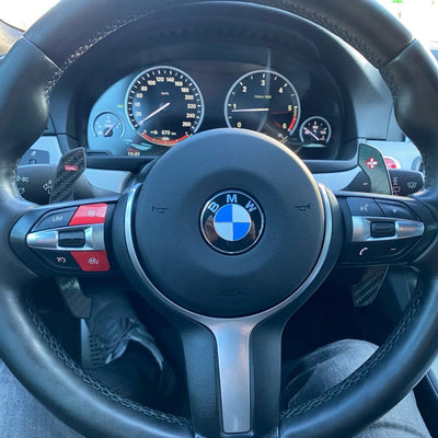 Extension palette au volant carbone BMW Série M Sport - vue de profil - Becquet Voiture