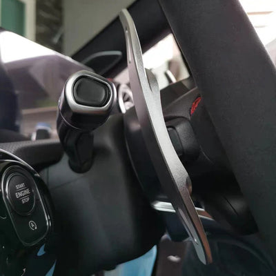 Extension palette au volant Carbone Mercedes Classe A45S W177 - vue de profil - Becquet Voiture