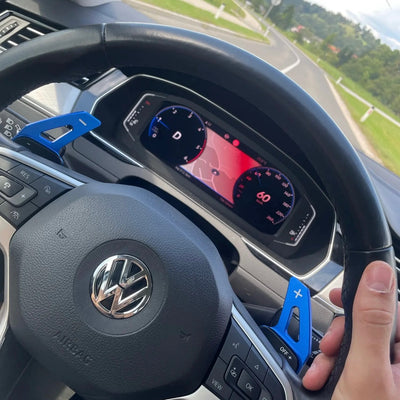 Extension palette au volant Golf 8 - vue de profil - Becquet Voiture