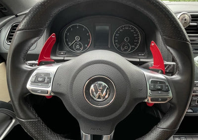 Extensions palettes au volant aluminium VW Polo 6R 2009-2014 - vue de trois-quarts - Becquet Voiture