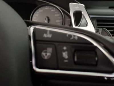 Extensions Palettes Au Volant Audi Alu Brossé Noir - vue de face - Becquet Voiture