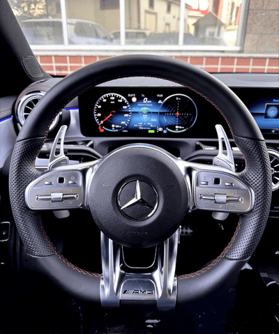 Extensions Palettes Volant Mercedes Classe C W205 Look AMG - vue de face - Becquet Voiture