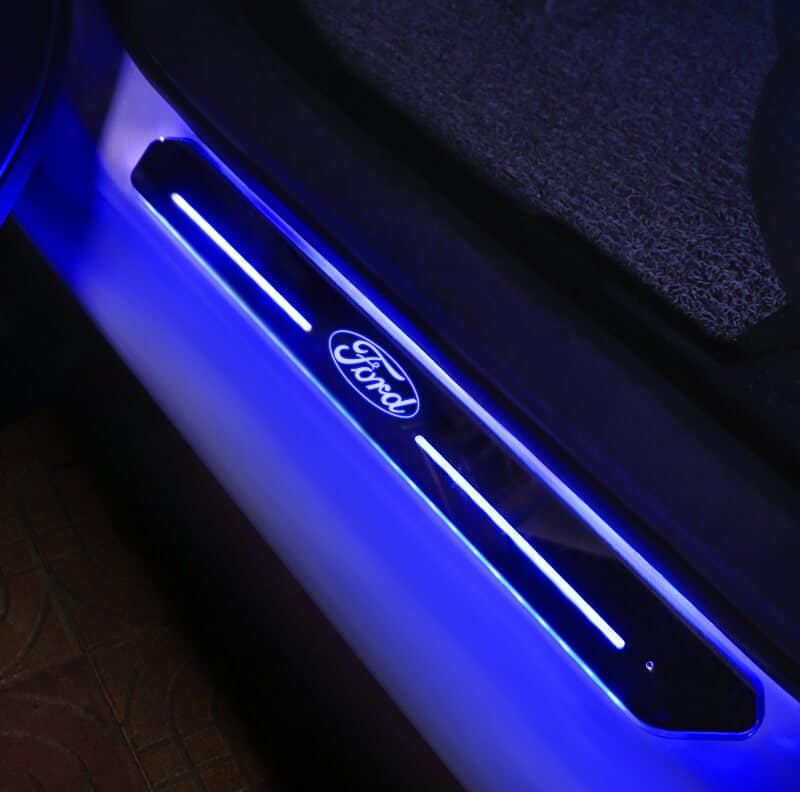 Seuils de Porte Ford à LED changeant 7 couleurs, aimantés