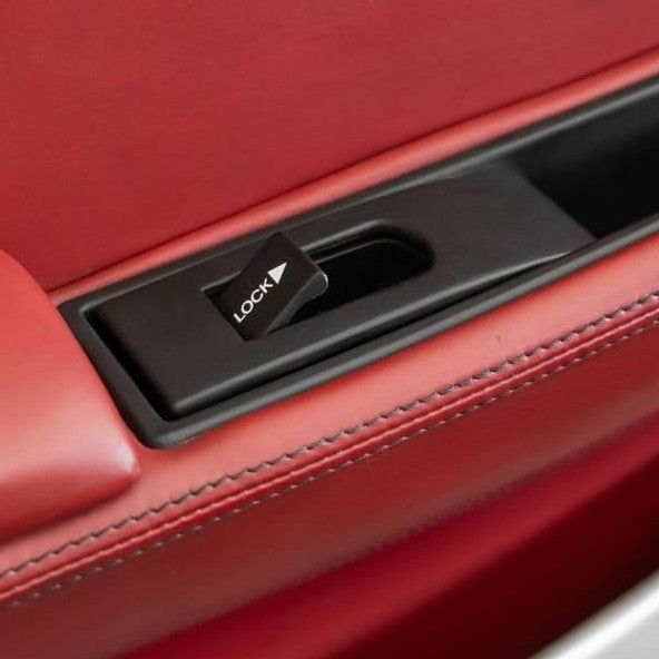 https://cdn.shopify.com/s/files/1/0565/4957/2747/files/ferrari_360_door_handle.jpg?v=1777479959