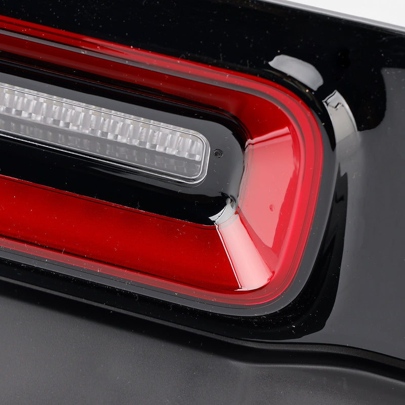 LED Reverse Tail Light 68195784AC Dodge Challenger SRT - rear view 2 - Becquet Voiture