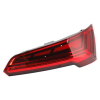 Feu Arrière Droit LED Audi Q5 MK2 Restylée 2021-2024 5 Broches - vue de trois-quarts - Becquet Voiture