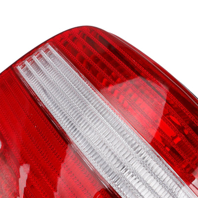 Feu Arrière Droit VW Golf MK4 1997-2005 - 1J6945112Q - vue de trois-quarts - Becquet Voiture