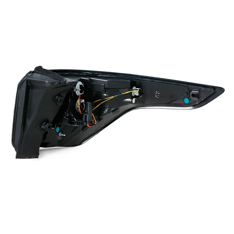 Feu Arrière Ford Kuga 2017-2019 Version Américaine USA - installé sur véhicule - Becquet Voiture
