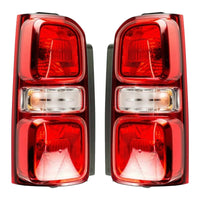 Feu Arrière Halogène Gauche Droit 9808243180 Peugeot Expert Traveller 2016-2021 - installé sur véhicule - Becquet Voiture