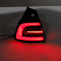 Feu Arrière LED Gauche 3 Broches Tesla Model 3 Y 2017-2023 - détail du montage - Becquet Voiture
