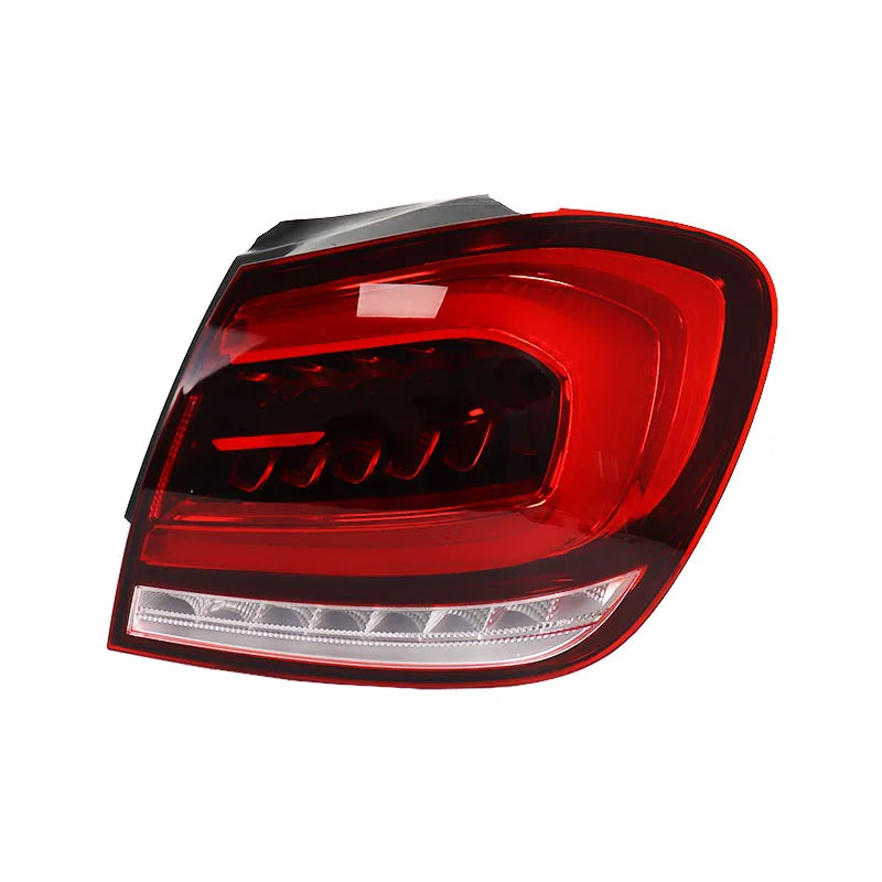 Feu Arrière LED Mercedes Classe A W176 W177 2018-2022 - détail du montage - Becquet Voiture
