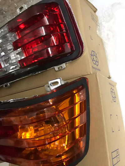 Feu Arrière LED Mercedes Multifonctions Freinage Recul - packshot studio - Becquet Voiture