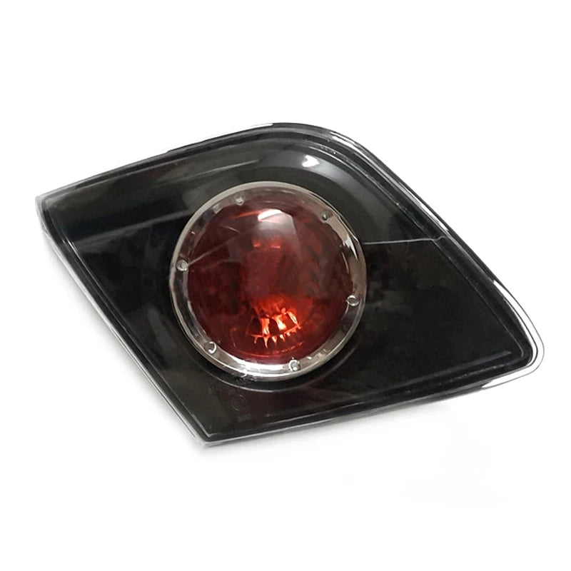 Feu Arrière Mazda 3 Hatchback 2004-2010 - installé sur véhicule - Becquet Voiture