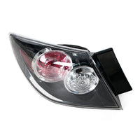 Feu Arrière Mazda 3 Hatchback 2004-2010 - vue de profil - Becquet Voiture