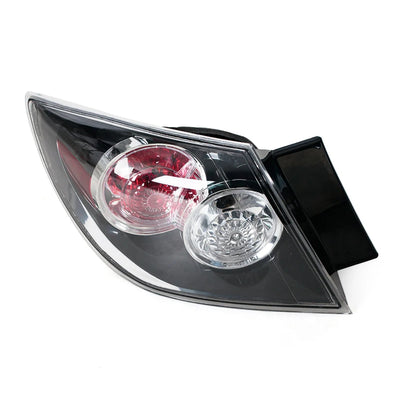 Feu Arrière Mazda 3 Hatchback 2004-2010 - vue de profil - Becquet Voiture