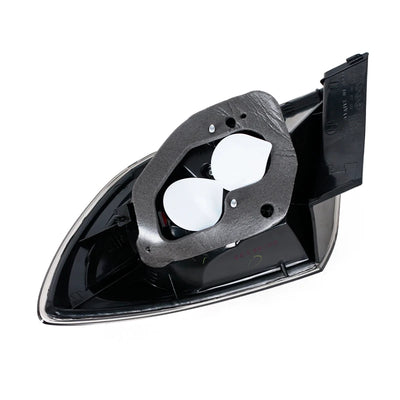 Feu Arrière Mazda 3 Hatchback 2004-2010 - vue de trois-quarts - Becquet Voiture