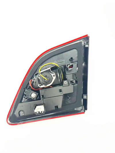 Feu Arrière Mercedes ML W166 OEM A1669068701 - vue arrière - Becquet Voiture