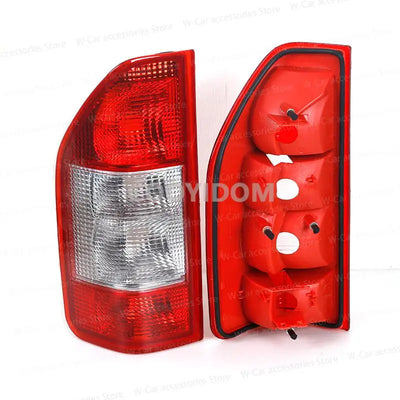 Feu Arrière Mercedes Sprinter 1997-2006 OEM A0008261556 - vue arrière - Becquet Voiture