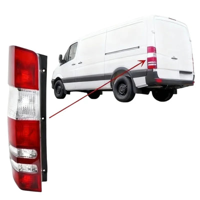 Feu Arrière Mercedes Sprinter 2007-2017 Réf 9068200164 - installé sur véhicule - Becquet Voiture