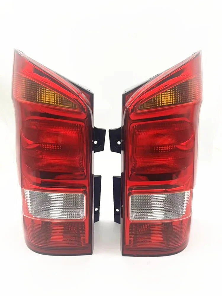 Feu Arrière Mercedes Vito W447 W448 Classe V Kombi - vue de face - Becquet Voiture