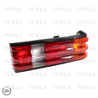 Feu Arrière Mercedes W201 190E 1982-1993 OEM - installé sur véhicule - Becquet Voiture
