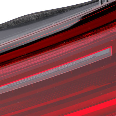 Feu Droit Intérieur Audi A6 4G C7 2015-2018 4G5945093E - vue de face 2 - Becquet Voiture