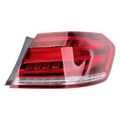 Feu Droit LED Mercedes Classe E W212 2013-2015 - packshot studio - Becquet Voiture