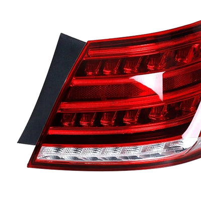 Feu Droit LED Mercedes Classe E W212 2013-2015 - vue de profil 2 - Becquet Voiture