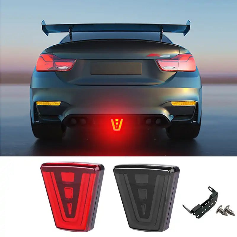 Feu F1 triangle universel - vue de face - Becquet Voiture