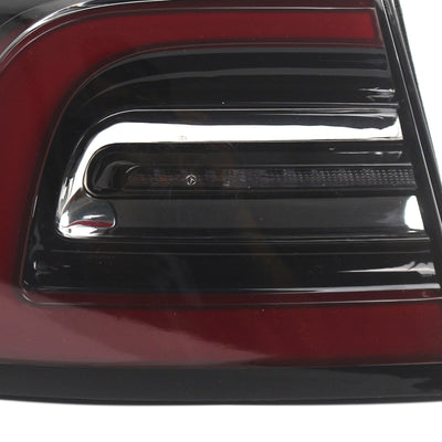 Feu Gauche LED Extérieur Tesla Model 3 2017-2023 1077399-00 - packshot studio - Becquet Voiture
